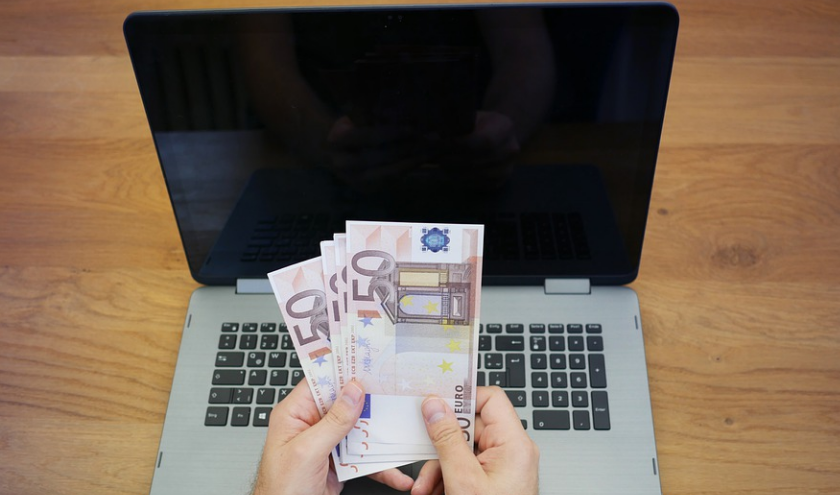 Benefits of Playing Casino Poker Games